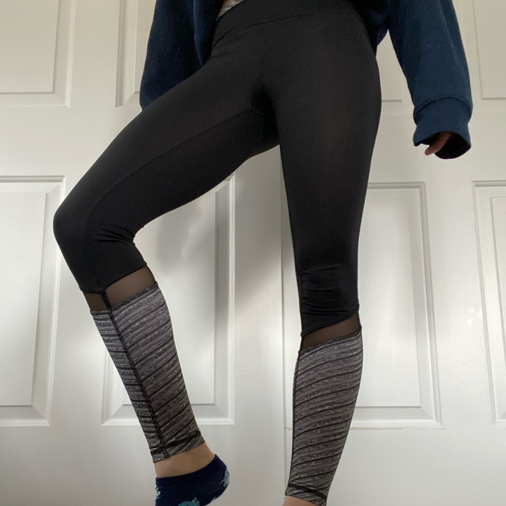 FINAL SALE mesh detail leggings
